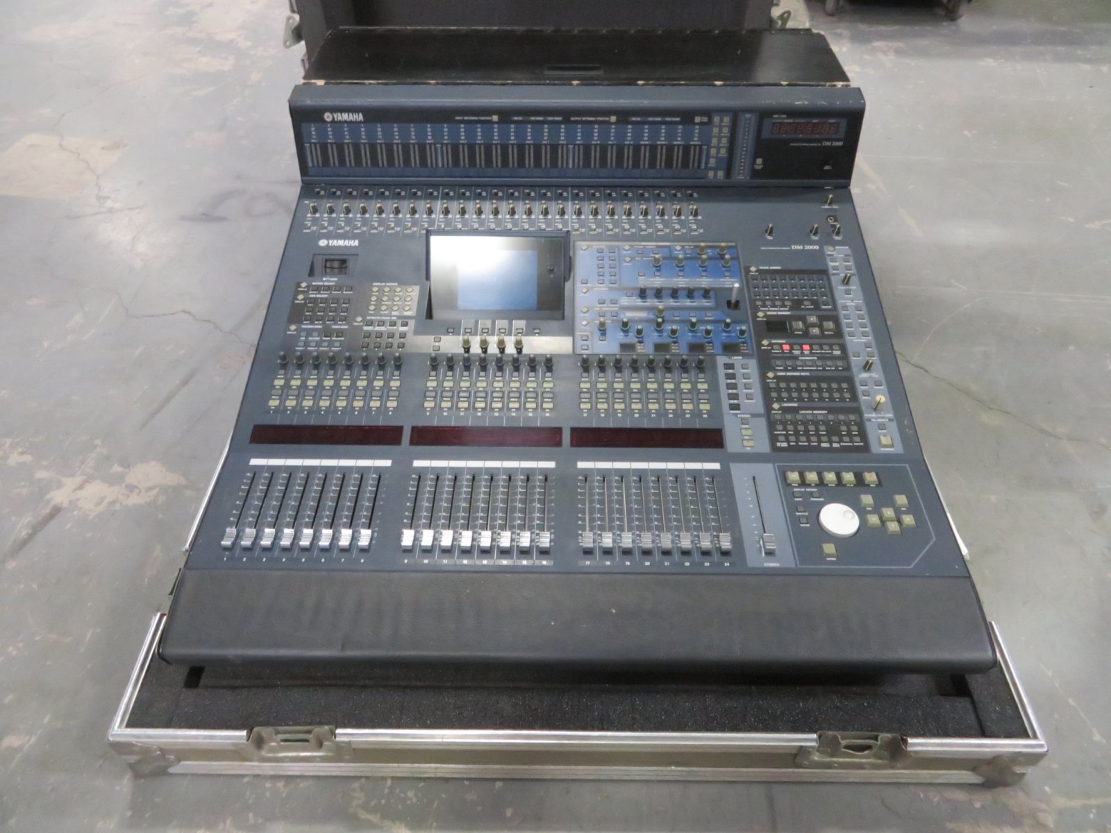 21-#247 YAMAHA DM2000 DIGITAL CONSOLE.JPG